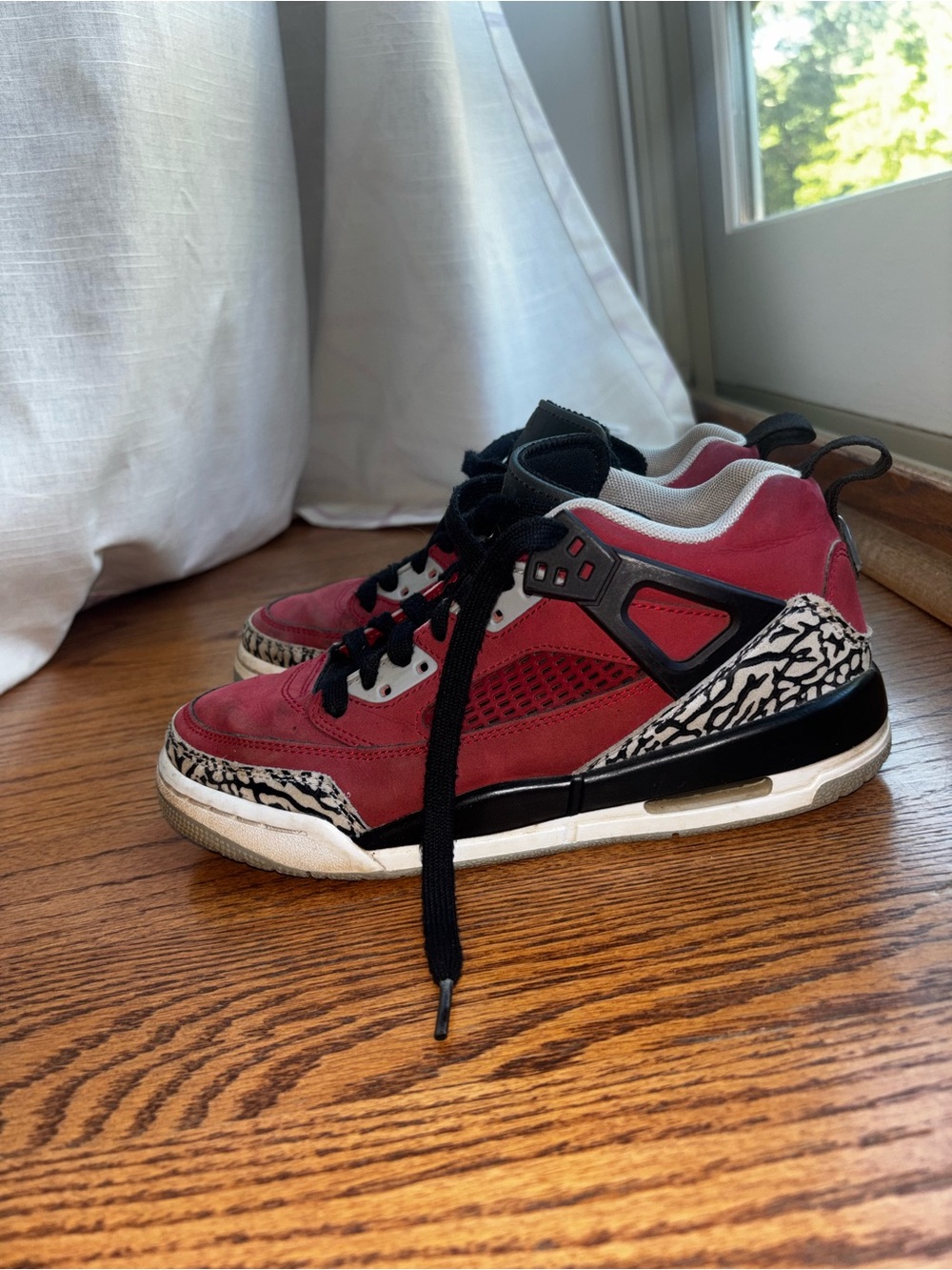 5y Jordan Spizike Low "Toro" sneakers